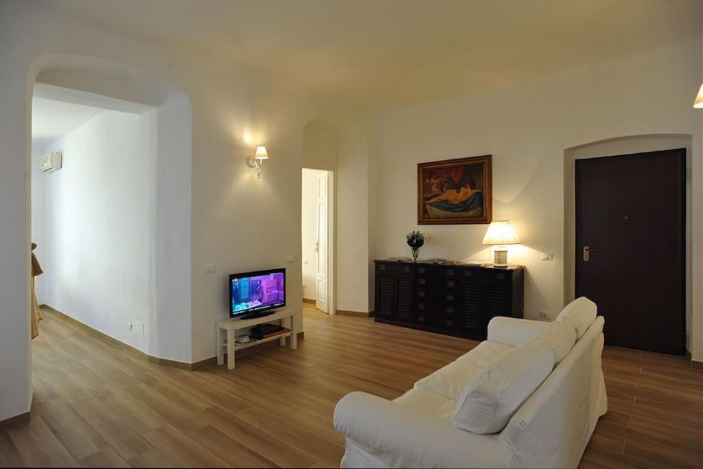 Apartamento La Casa Di Enri E Nina Lerici Exterior foto