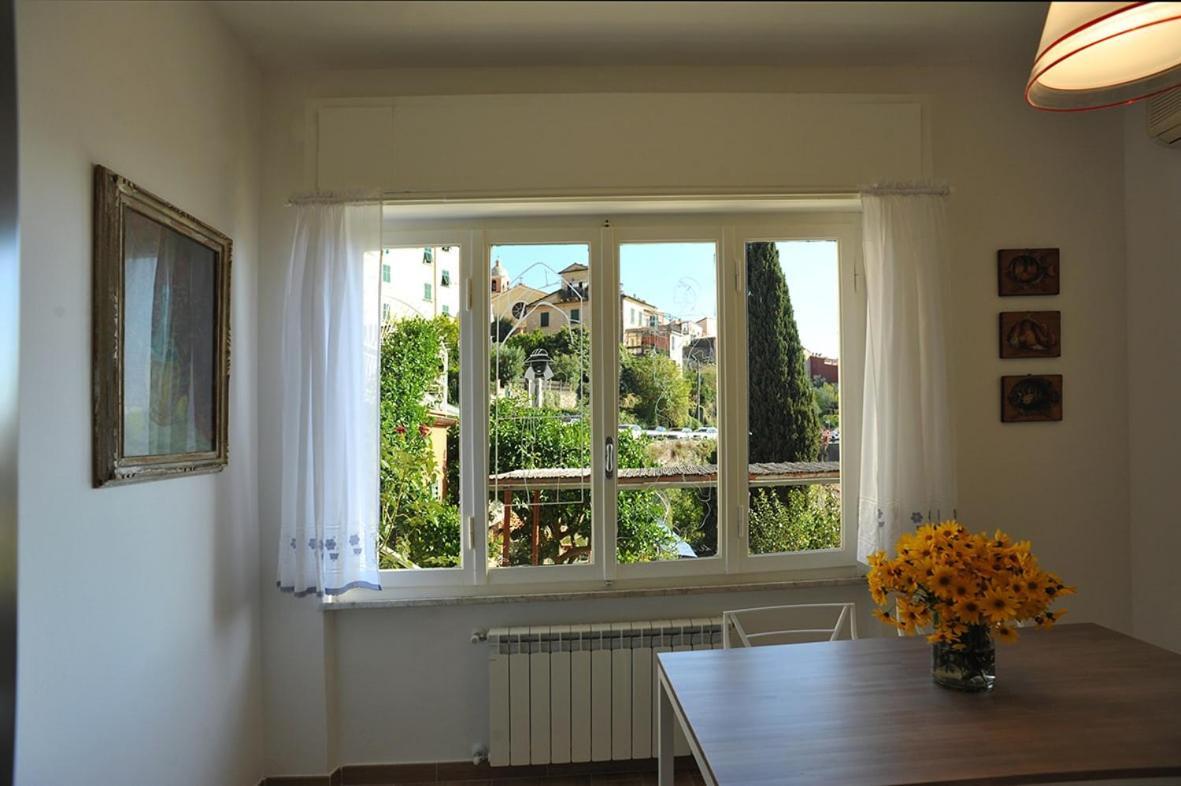 Apartamento La Casa Di Enri E Nina Lerici Exterior foto