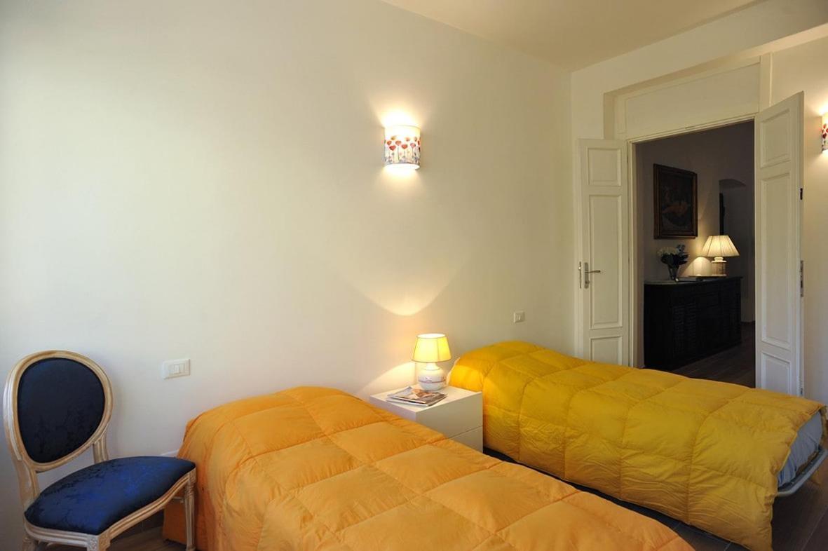 Apartamento La Casa Di Enri E Nina Lerici Exterior foto